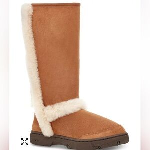 UGG®
Sunburst Tall Sheepskin Boots Women Size 8 NEW Discontinued Edition ‼️